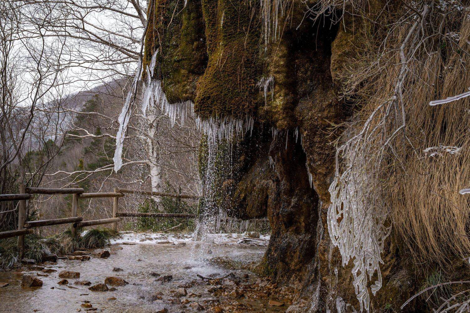 Водопад часовни \"Santa Elena\"