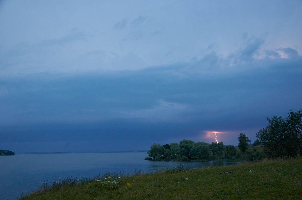 Гроза приближается