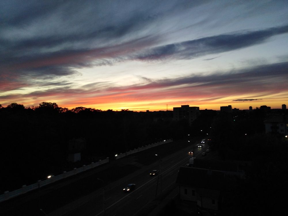 Вечерний пульс города / Evening Pulse of the City