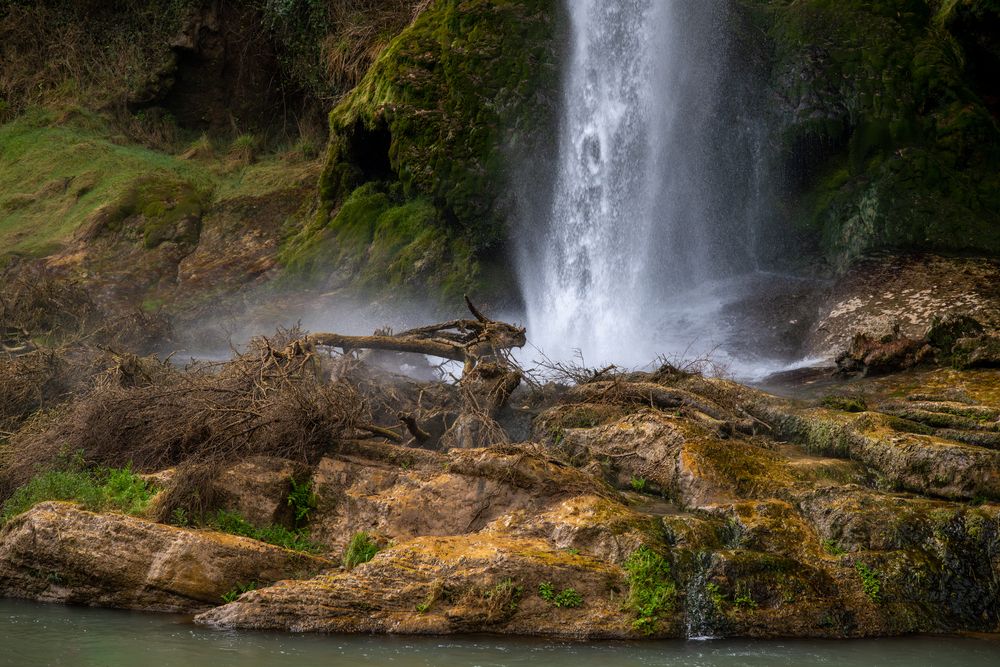 Стихия в движении: Salto de la Novia