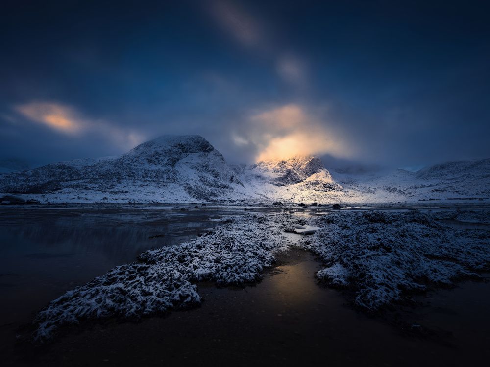 dawn in lofoten
