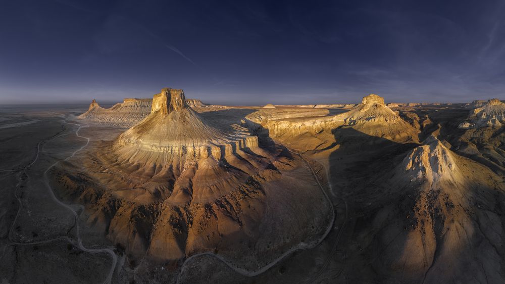 Photograph by Roman Vorobyev