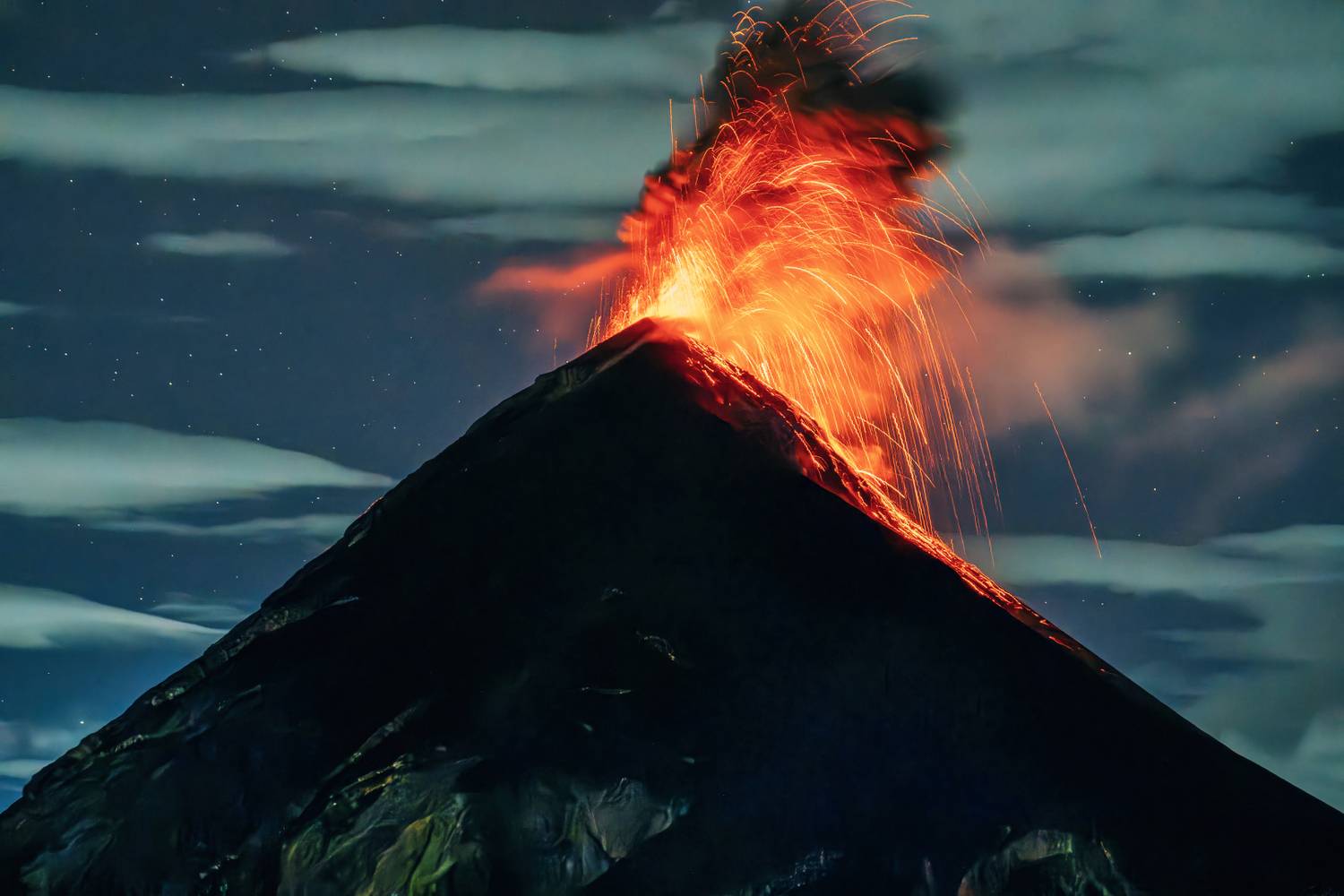 Volcán de Fuego\'s Fiery Splendour, Guatemala