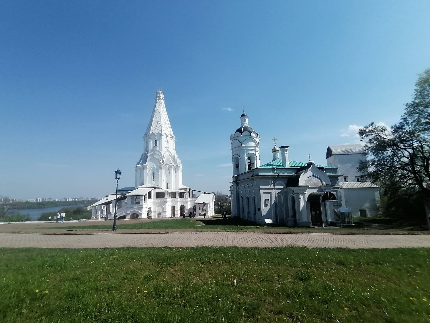 Вид на Коломенское.