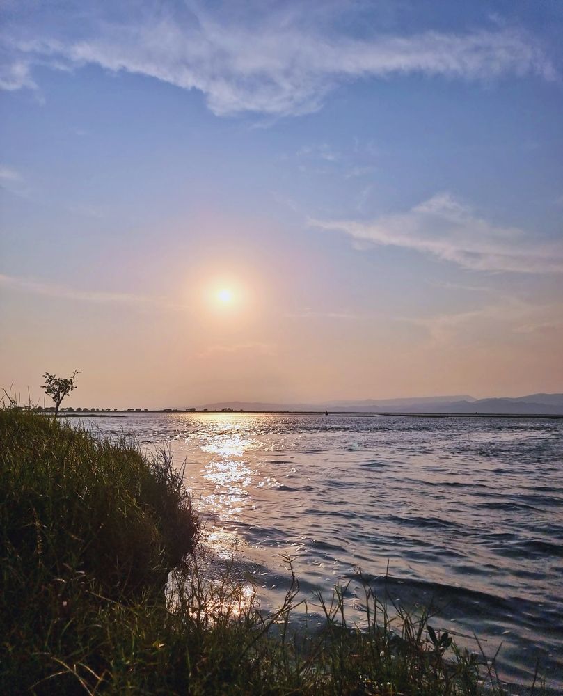 Golden Hour on the Horizon