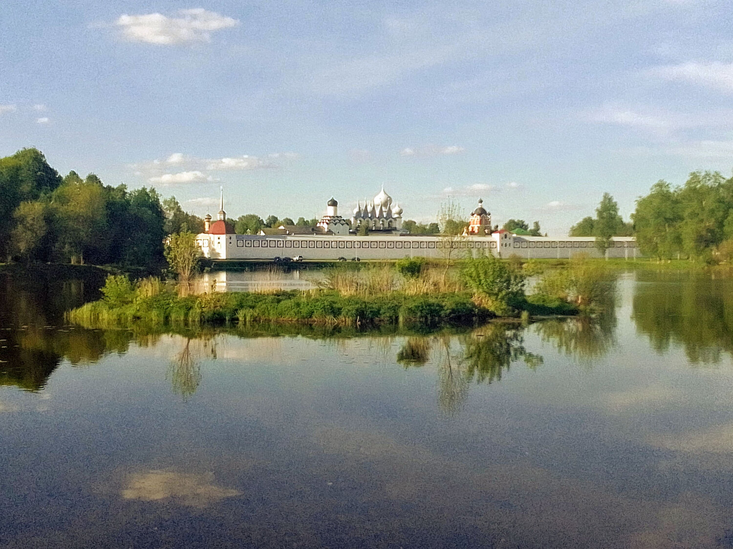 Весенний день на пруду