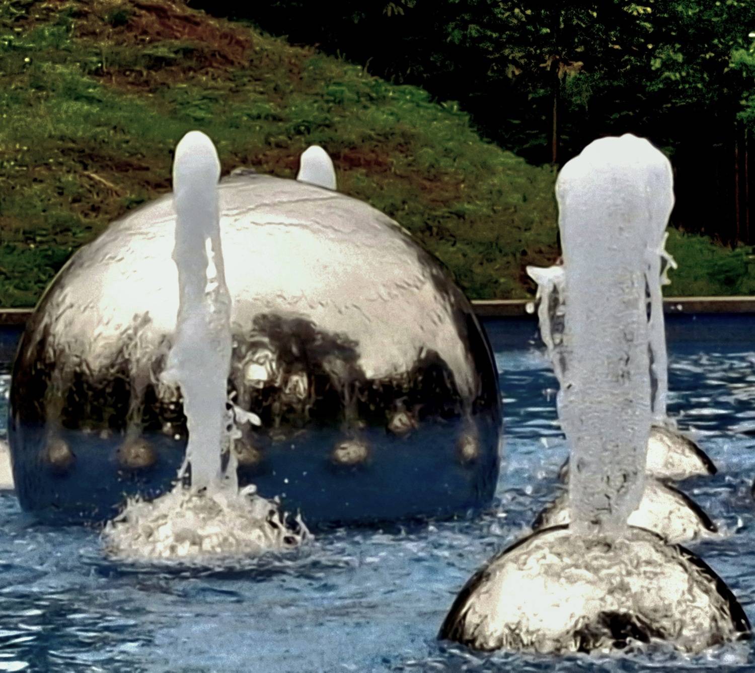 Spheres of Fluidity