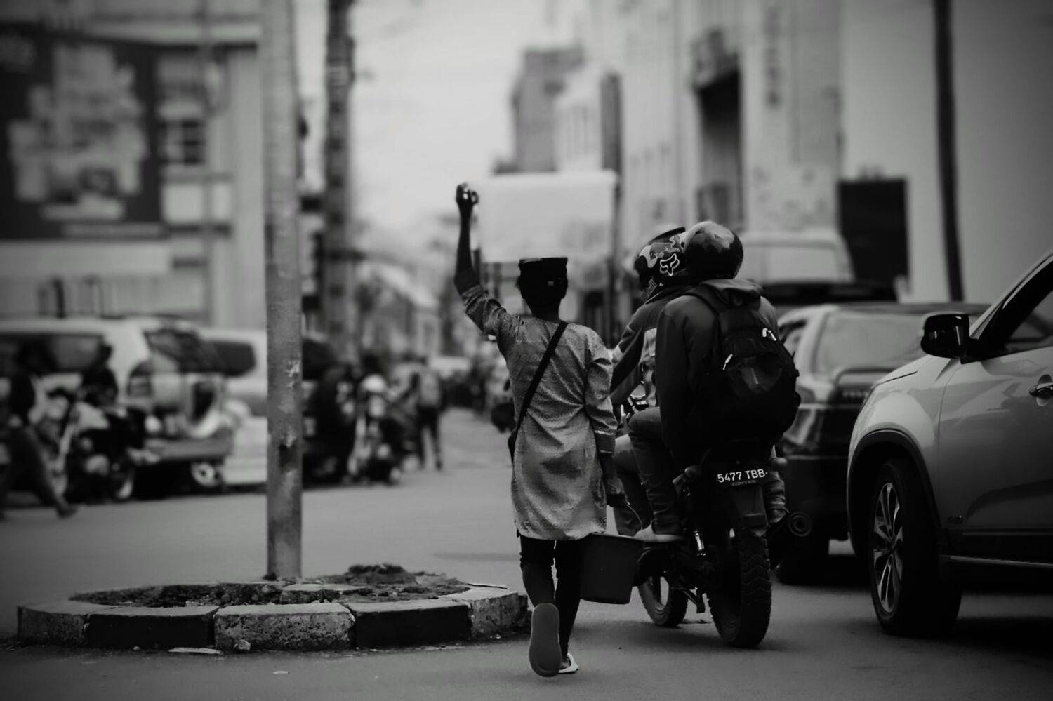 The Momentum of the Street