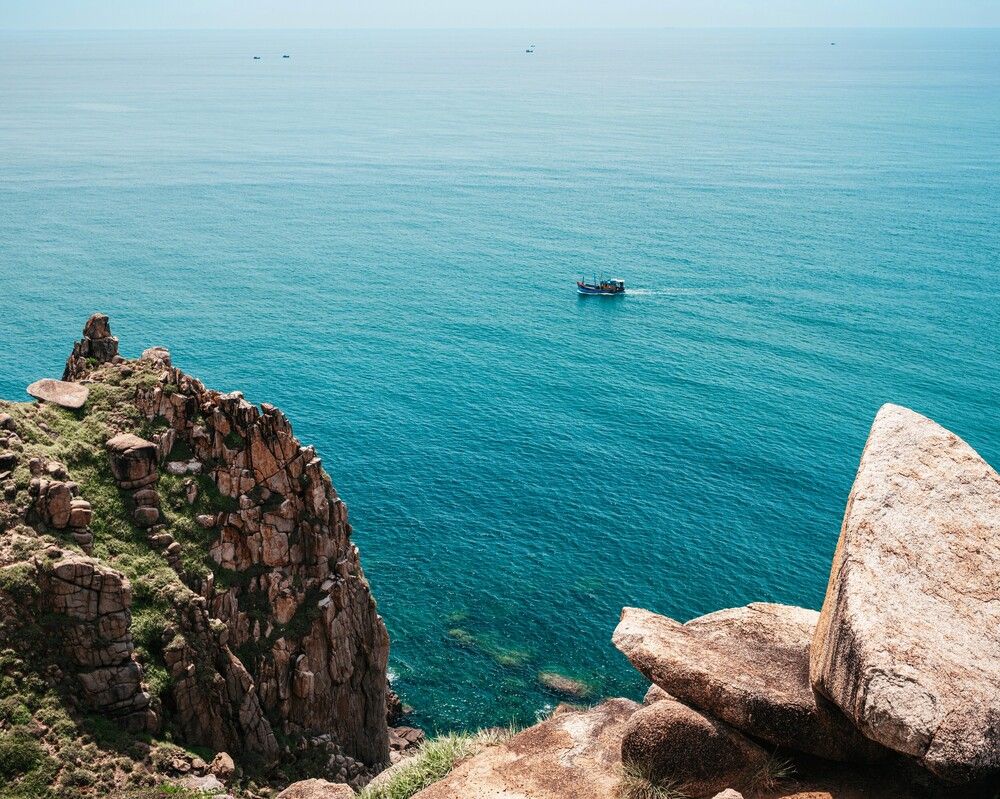 Photograph by Quân Bàng