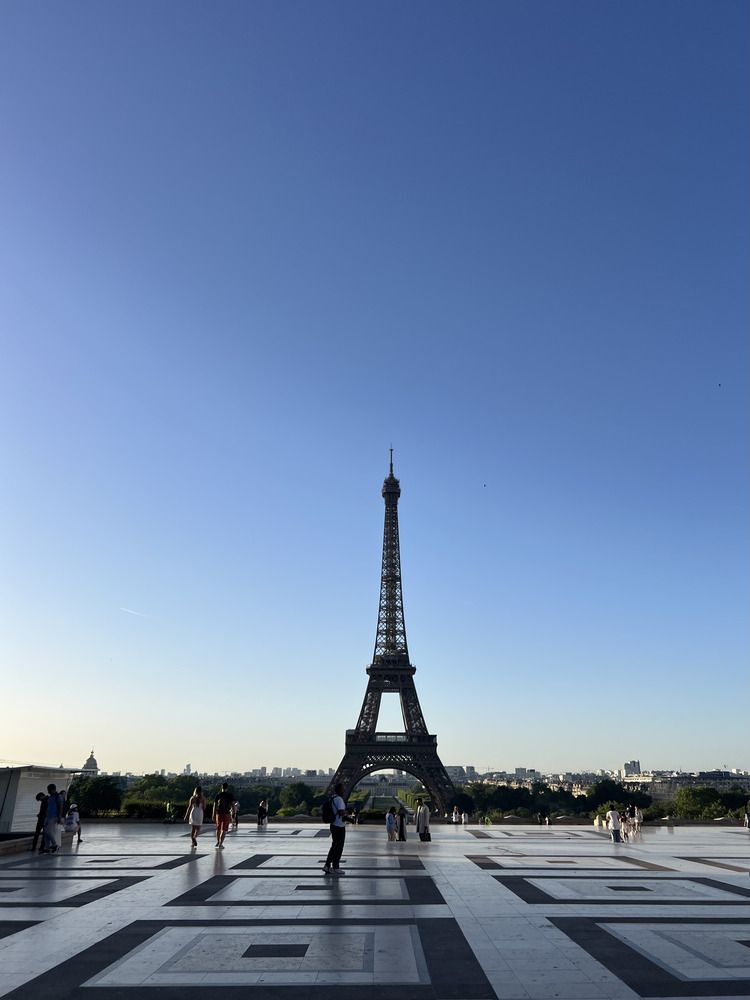 Photograph by Dimitri Eismann
