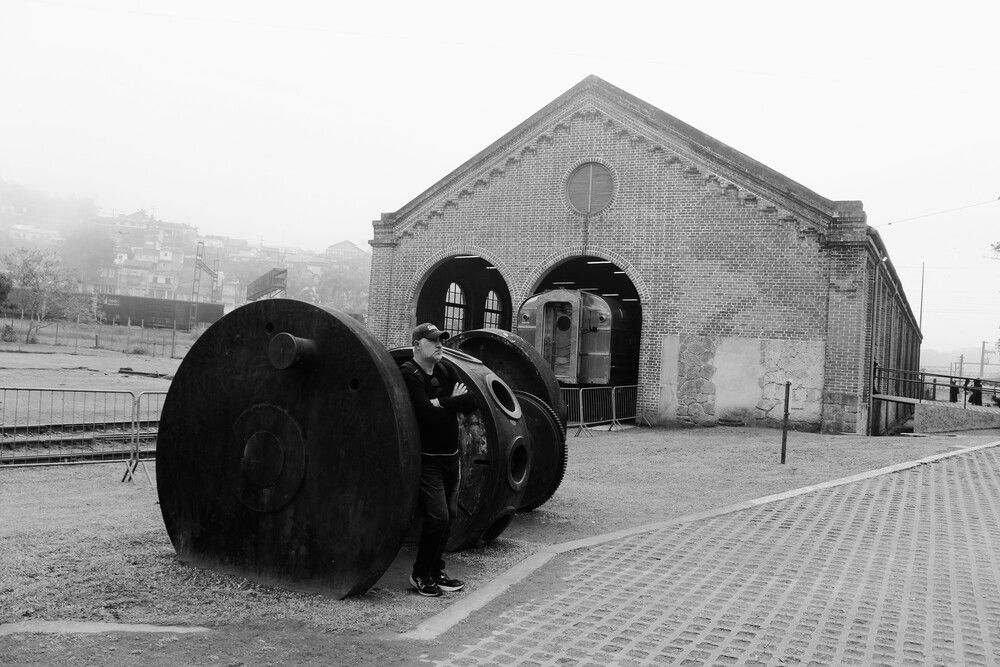 Photograph by Régis Santos