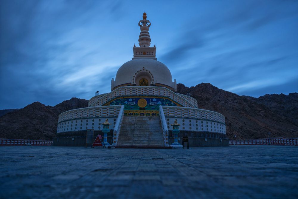 Dusk descends on the dome of peace