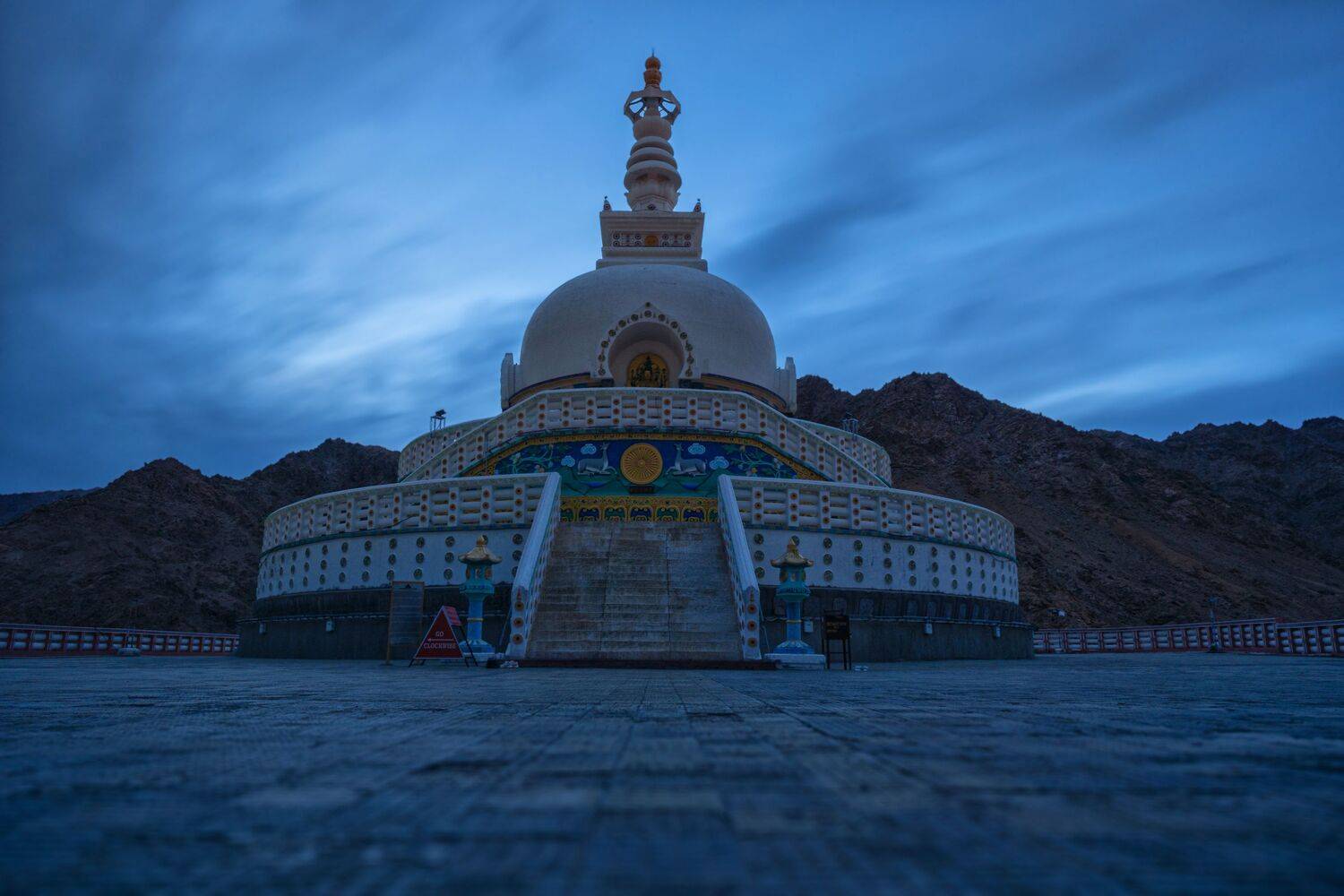 Dusk descends on the dome of peace