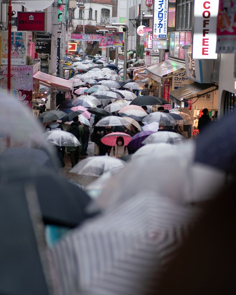 Photograph by Kuramochi Kunio