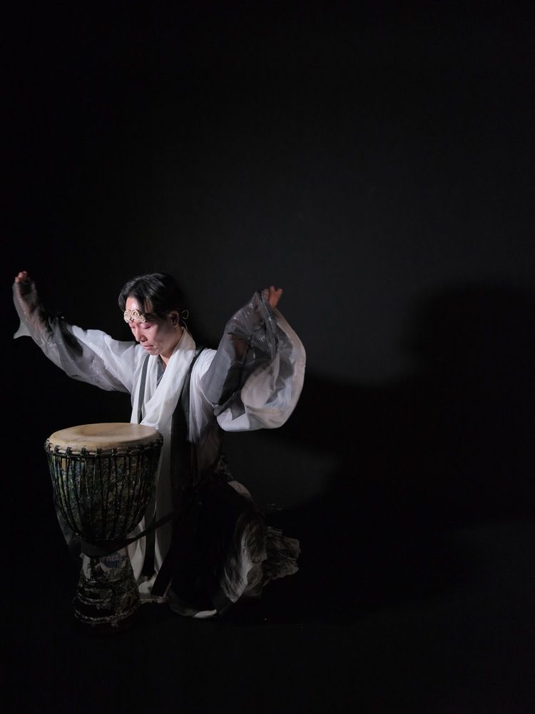 Photograph by Aoi Keiko