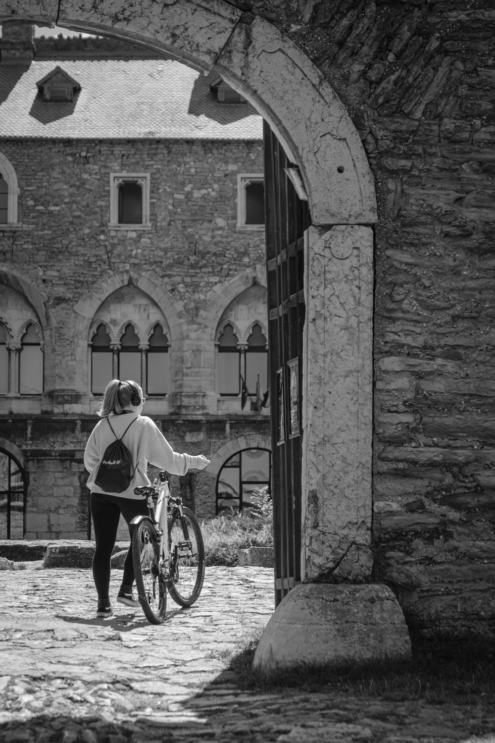 Photo #13687677