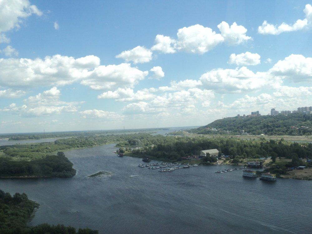 Над Волгой