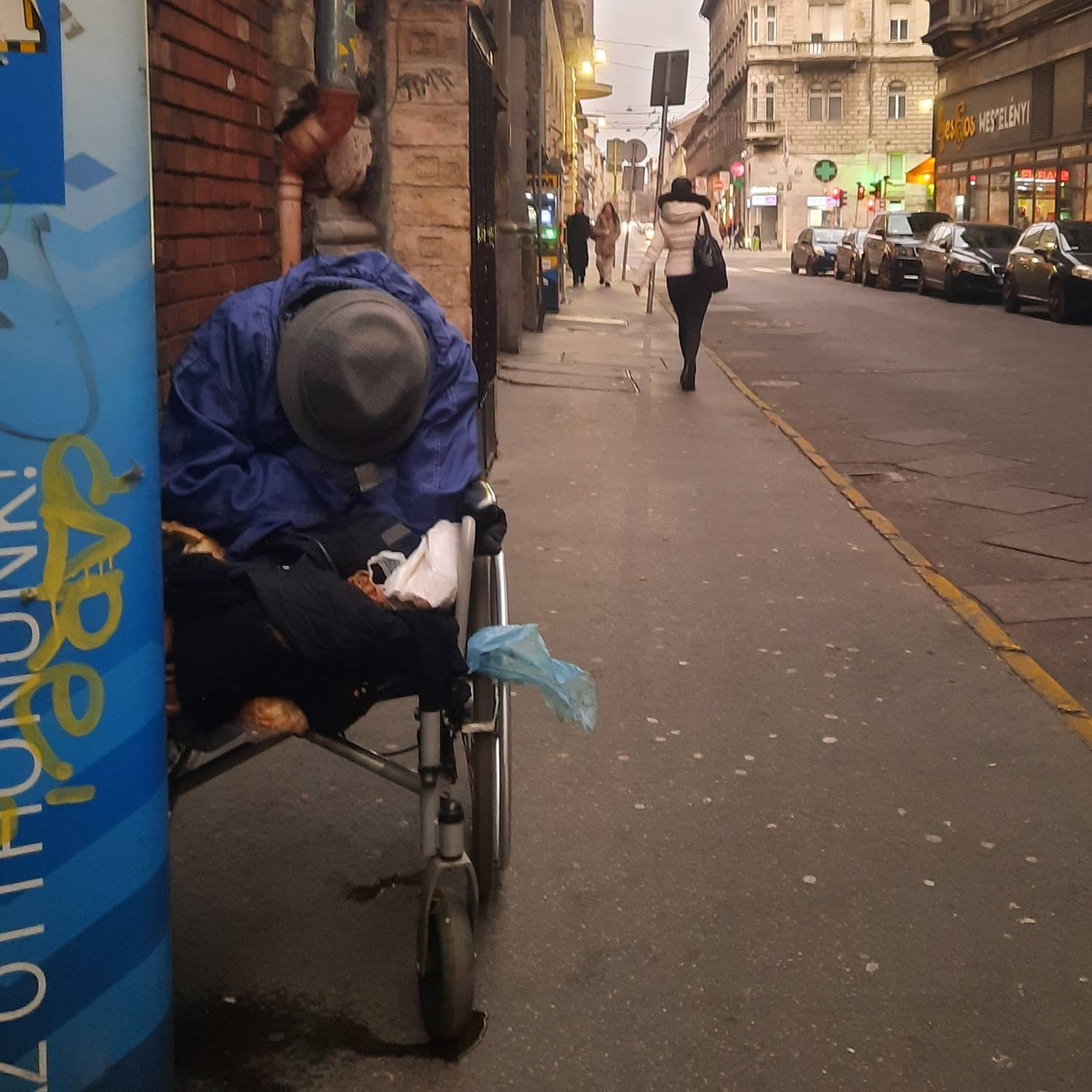 Photo #13700949