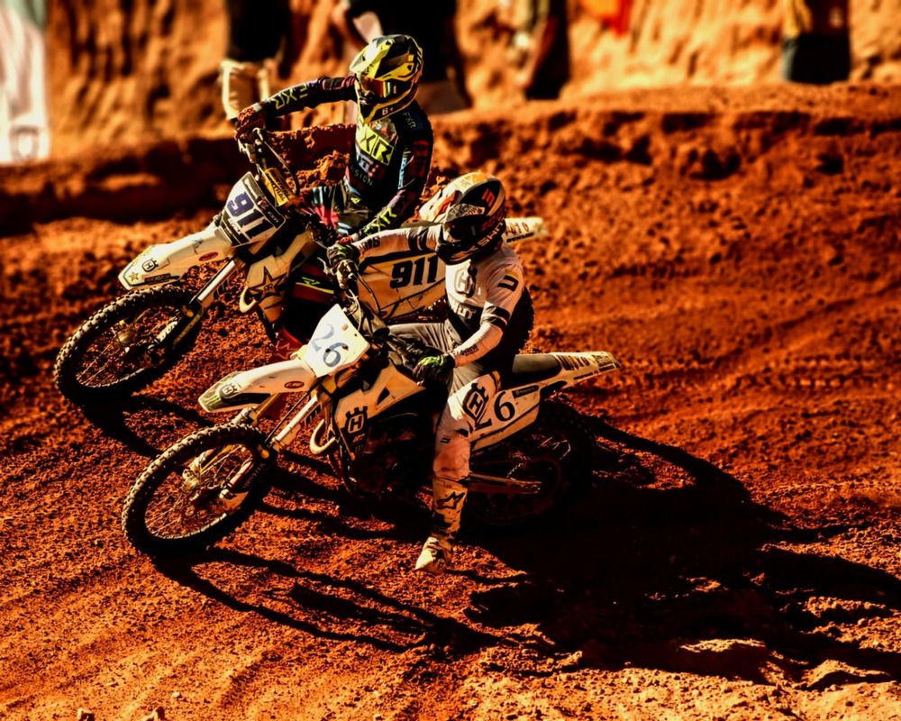 Battle for the Berm – Motocross Duel