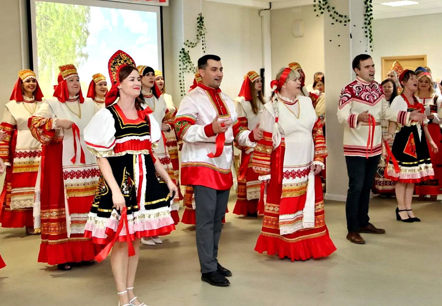 Выступление народников на празднике Выступление народников на празднике