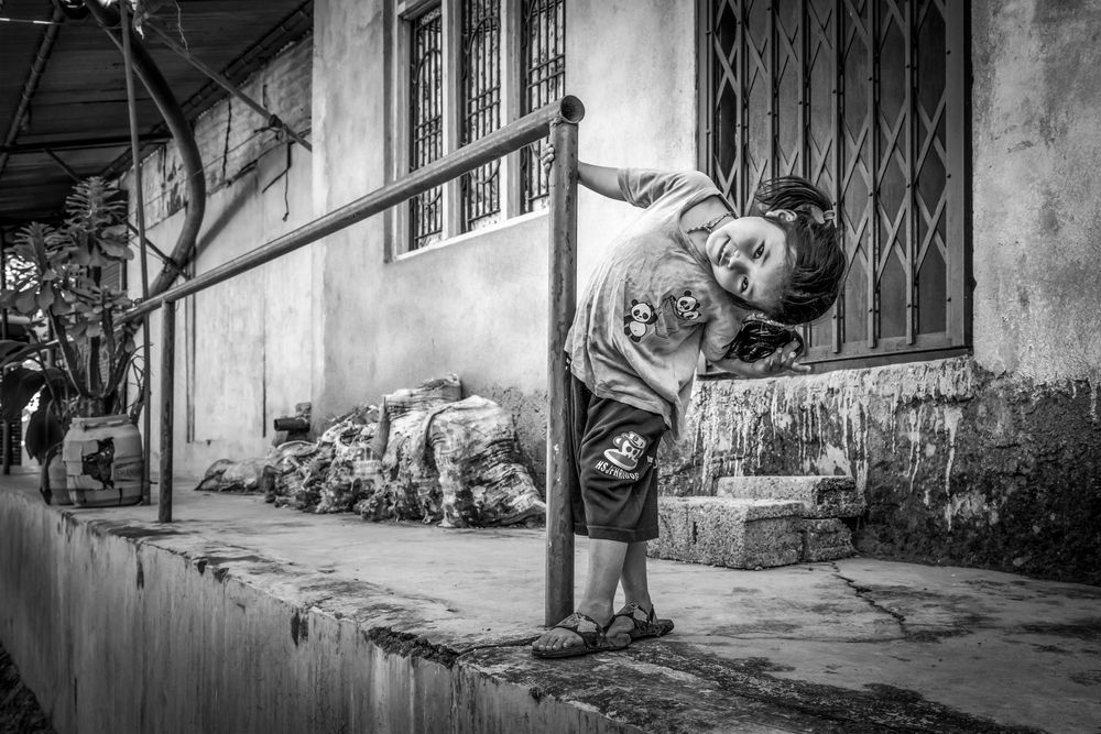 The Art of Looking Sideways