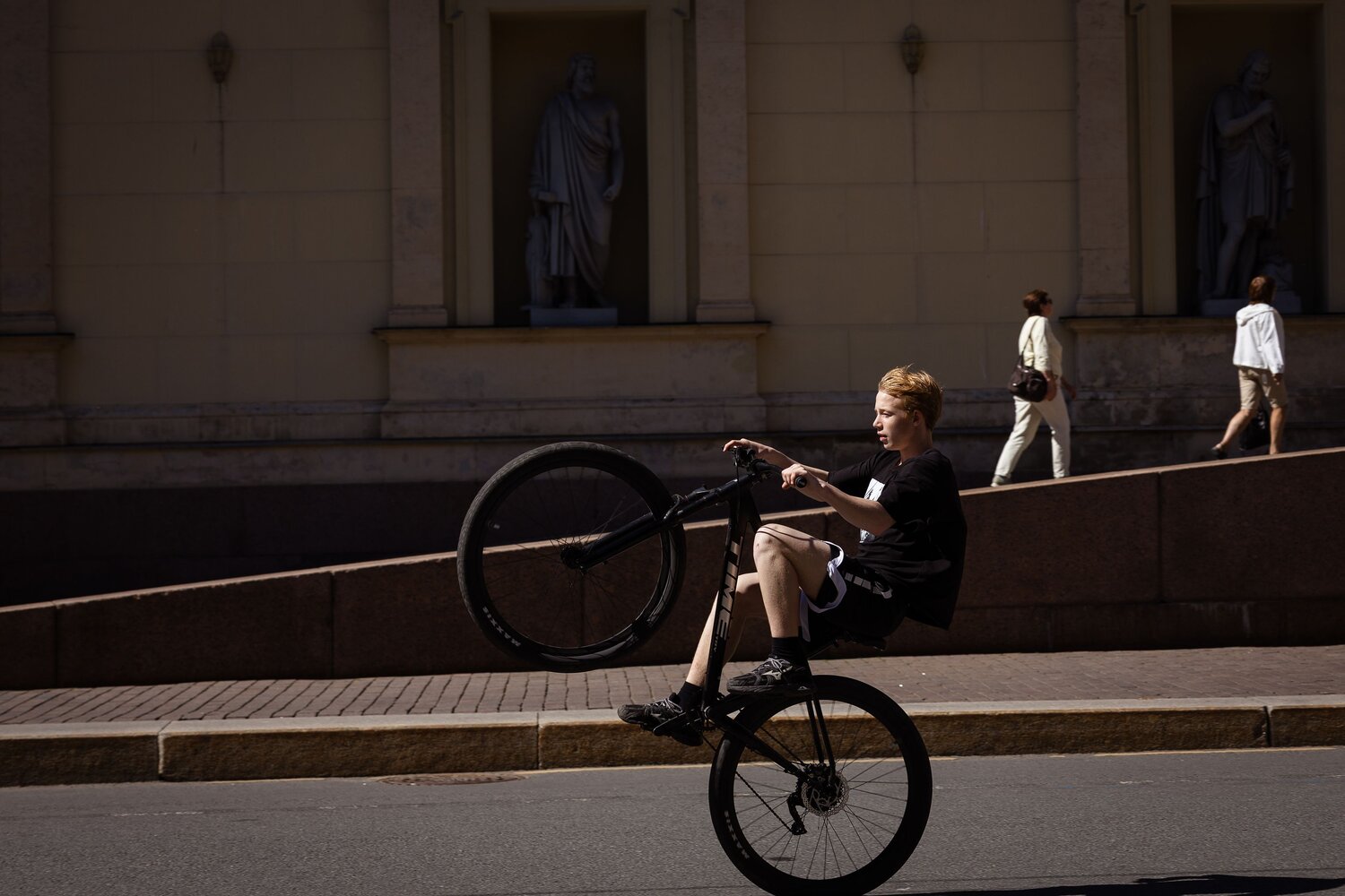 Photo #13711291