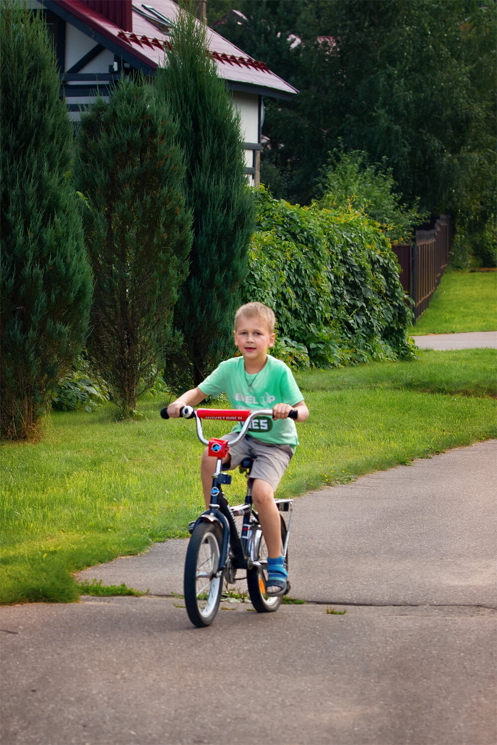 Photo #13723349