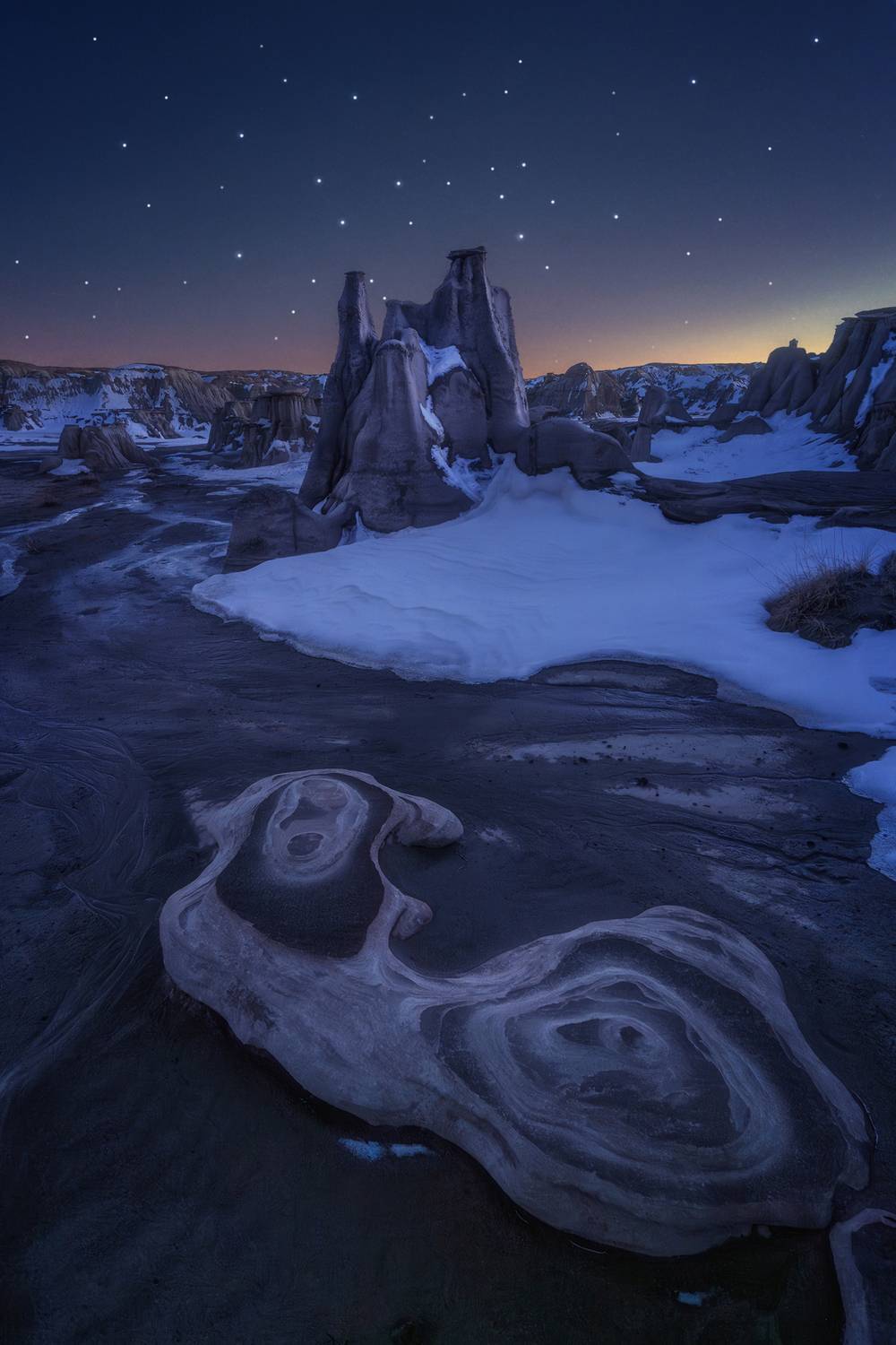 Glass Silence in the Bisti Badlands