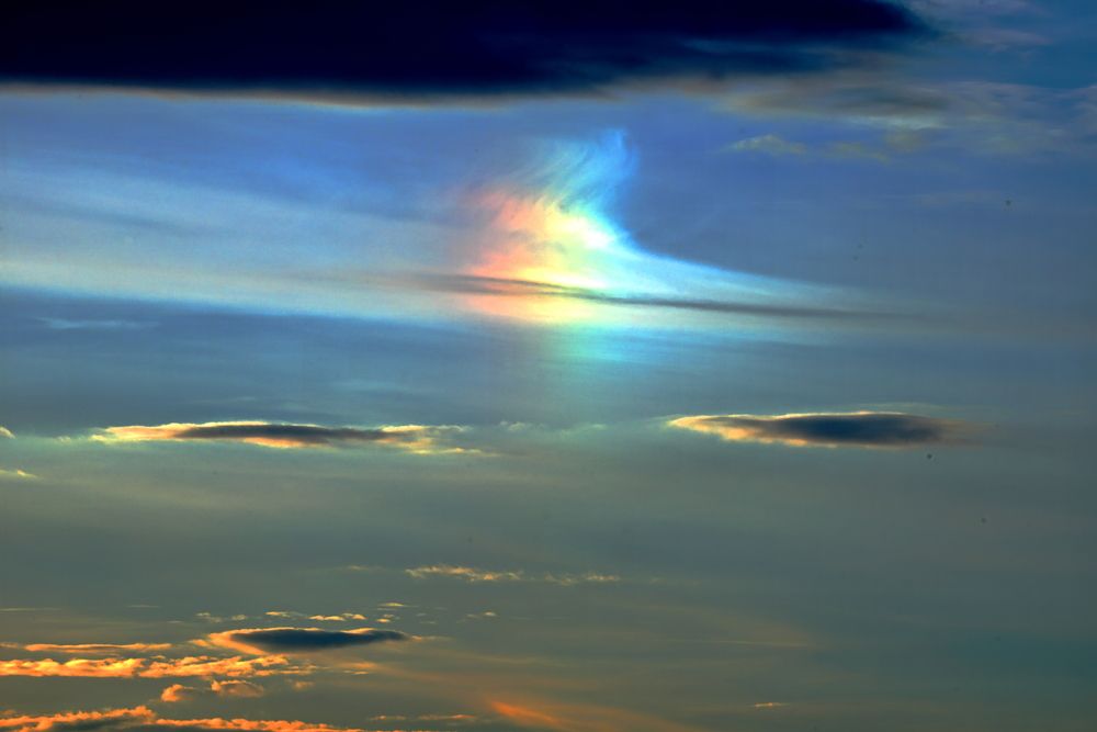 Радужное (Иридесцентное облако) Iridescent cloud