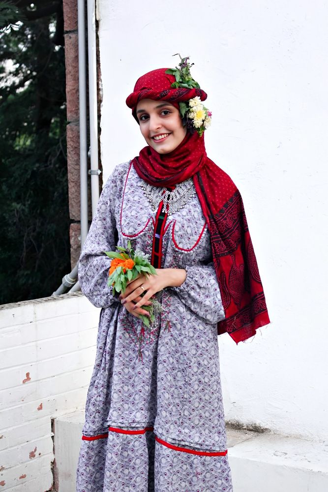 The Scent of Heritage: Yemeni Feminine Beauty
