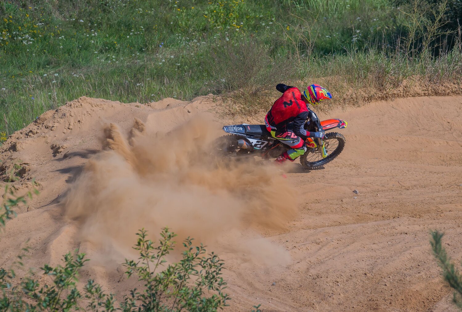 Photo #13745347