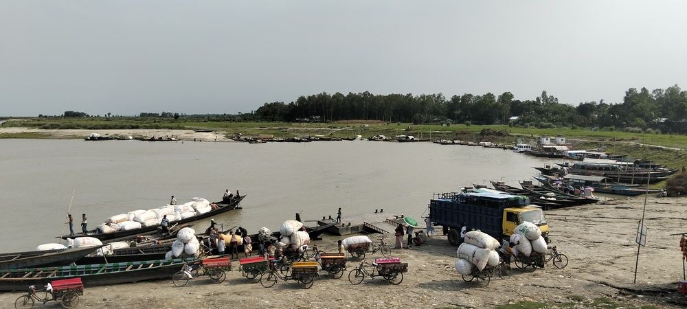 The Rhythm of Transit: Life at the River Crossing