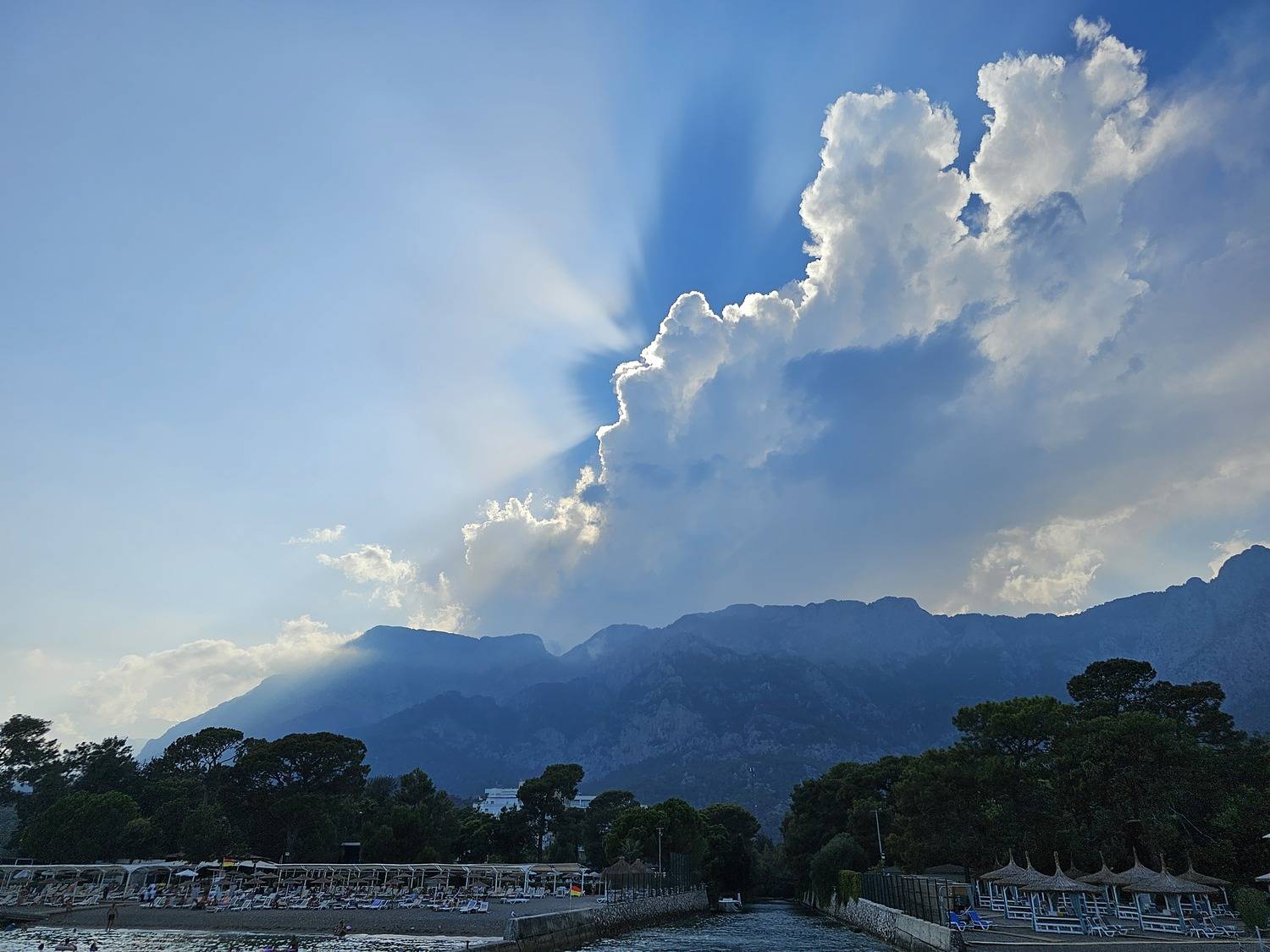 A kiss from the clouds before a storm