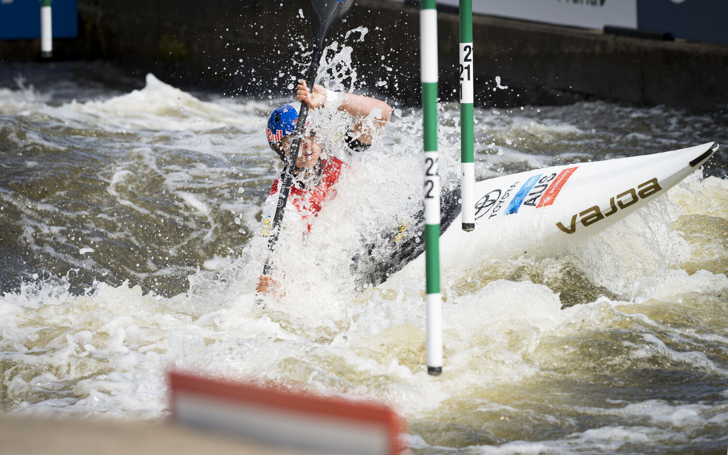 Photo #13757736