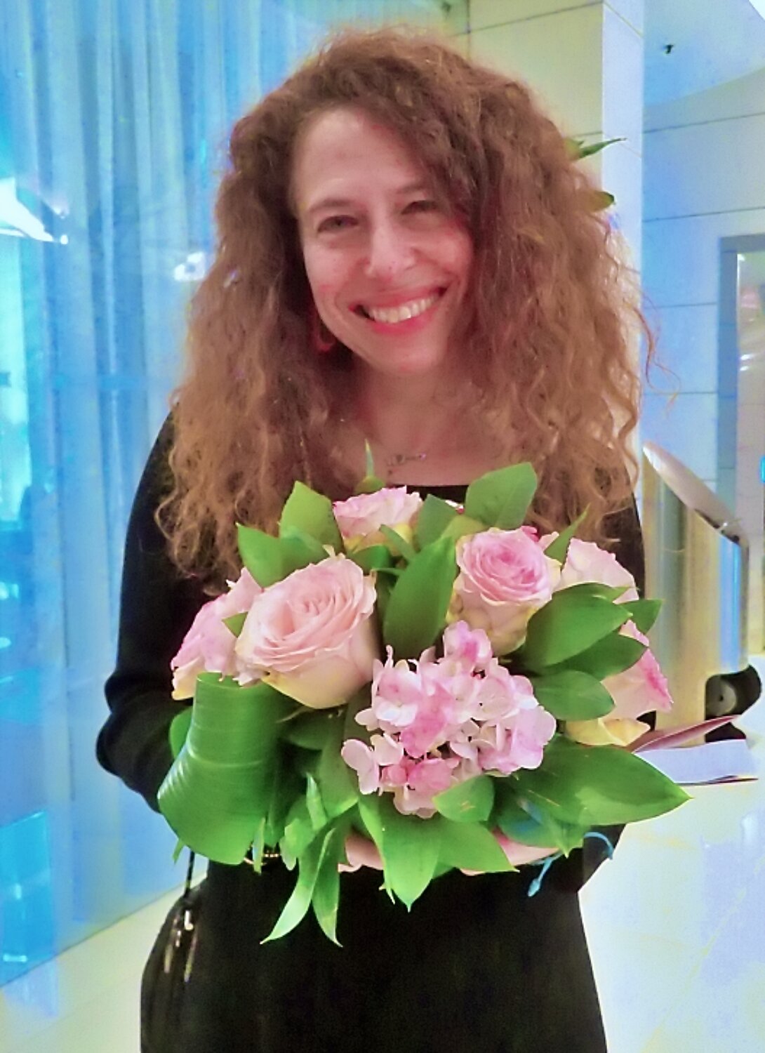 Woman with flowers (1)