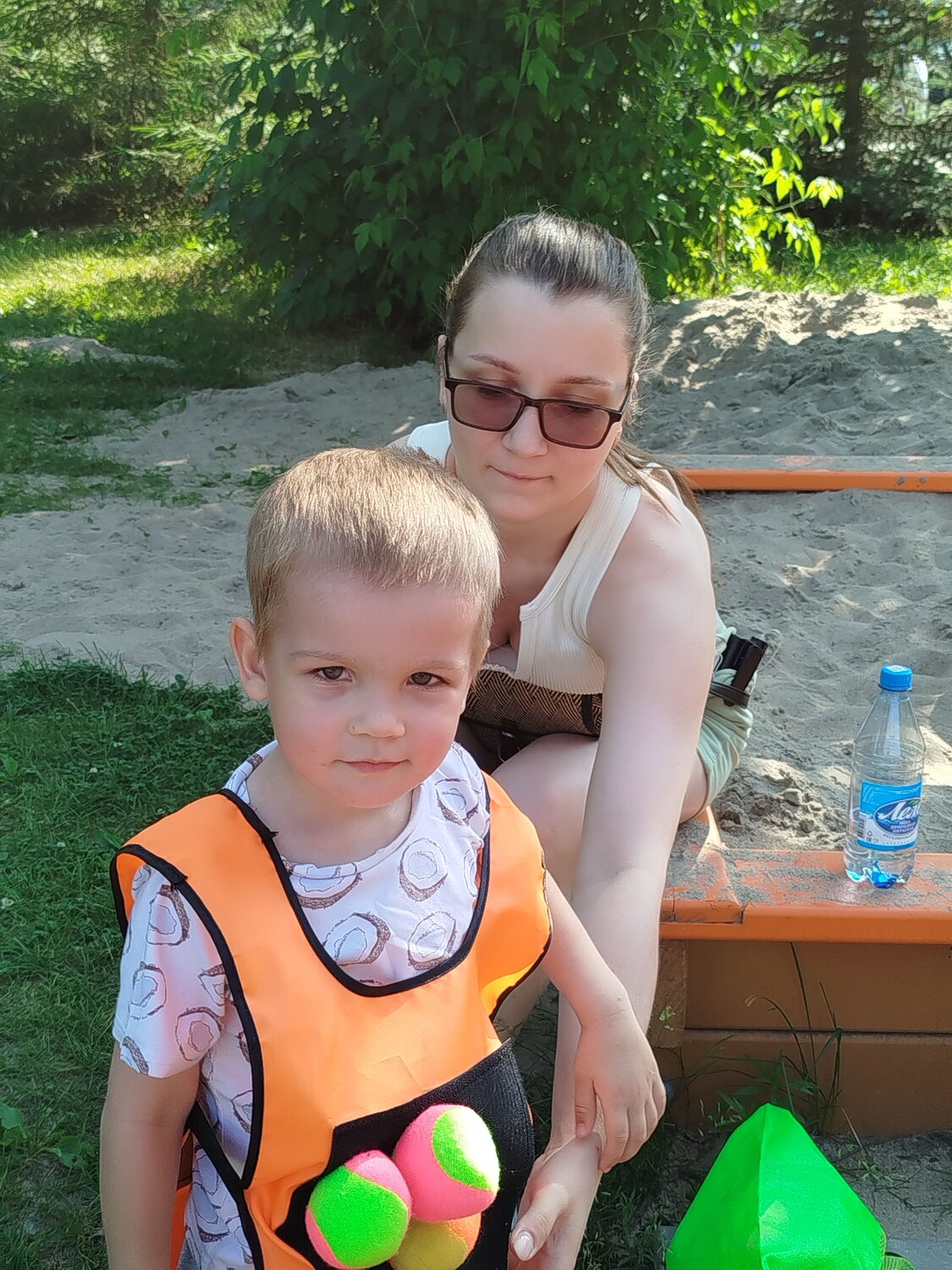 Photo #13765003