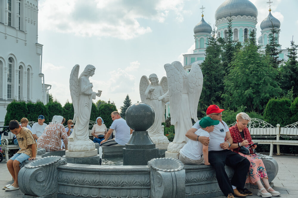 У фонтана с Ангелами...