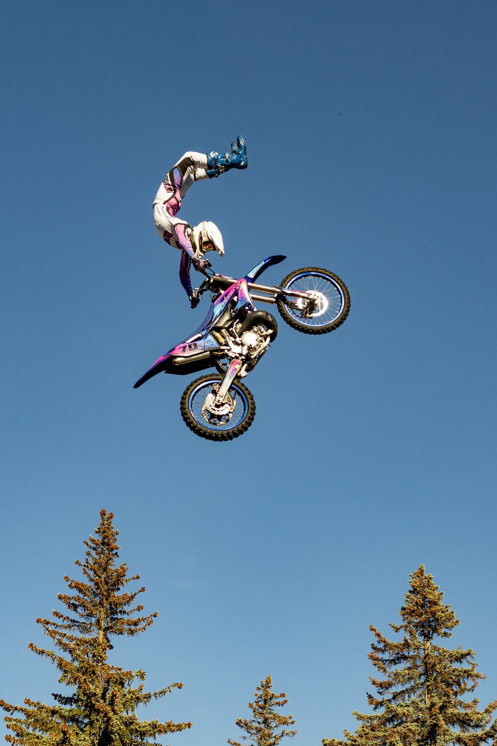 Photo #13769042
