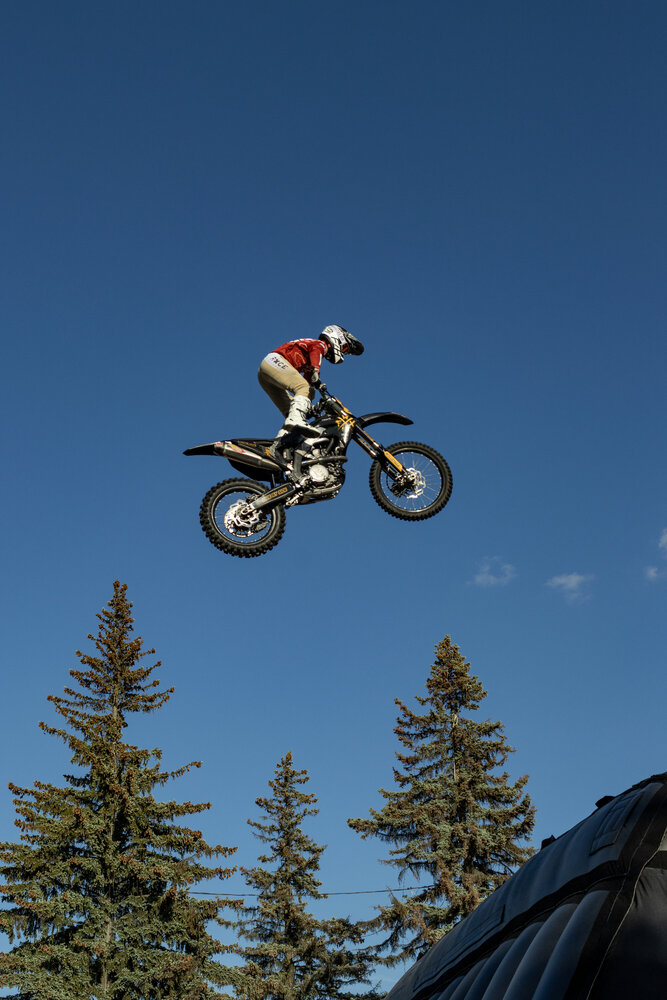 Photo #13769047
