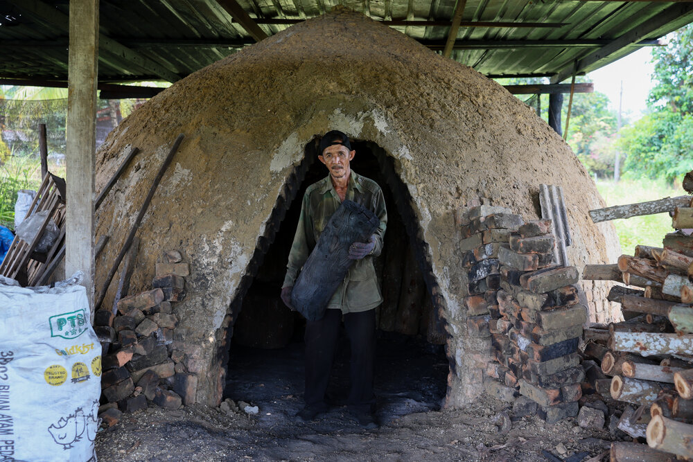 The Charcoal Maker