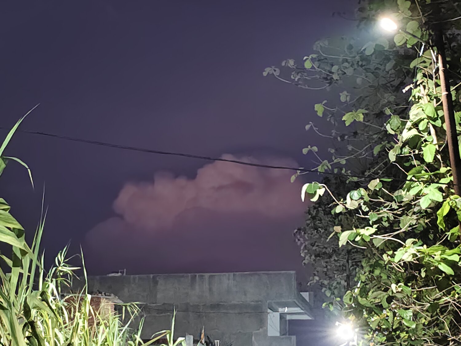 Dancing cloud