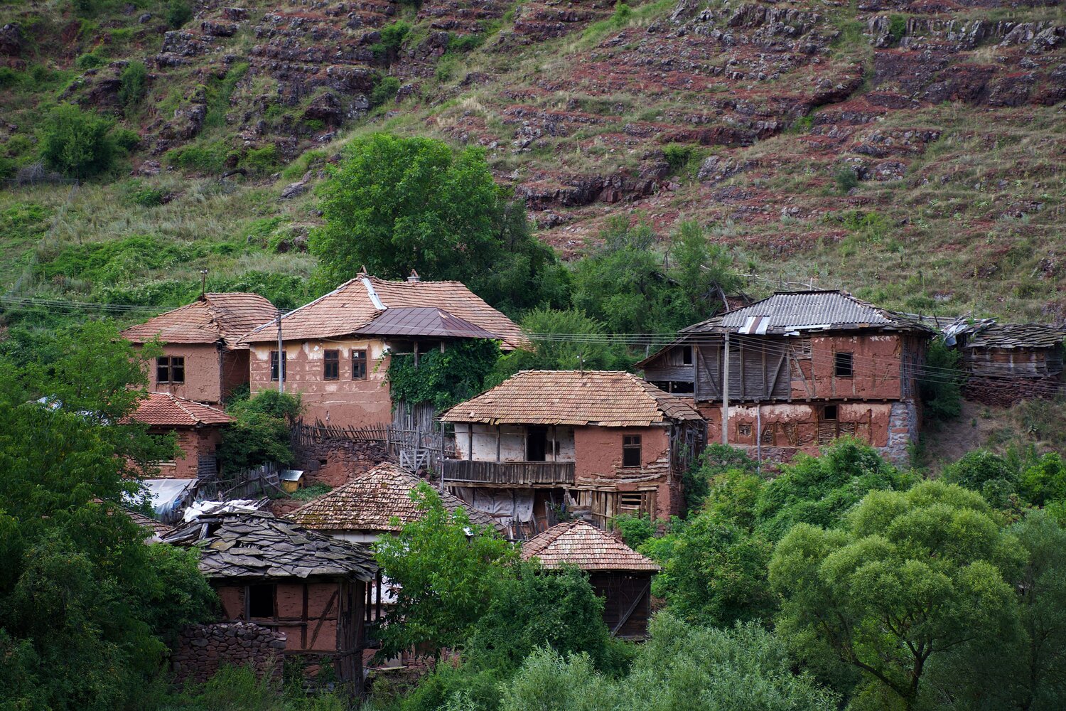 Topli Dol, Serbia