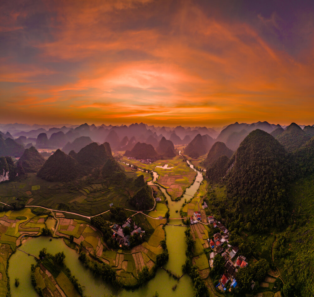 Photograph by Lê Huy Anh