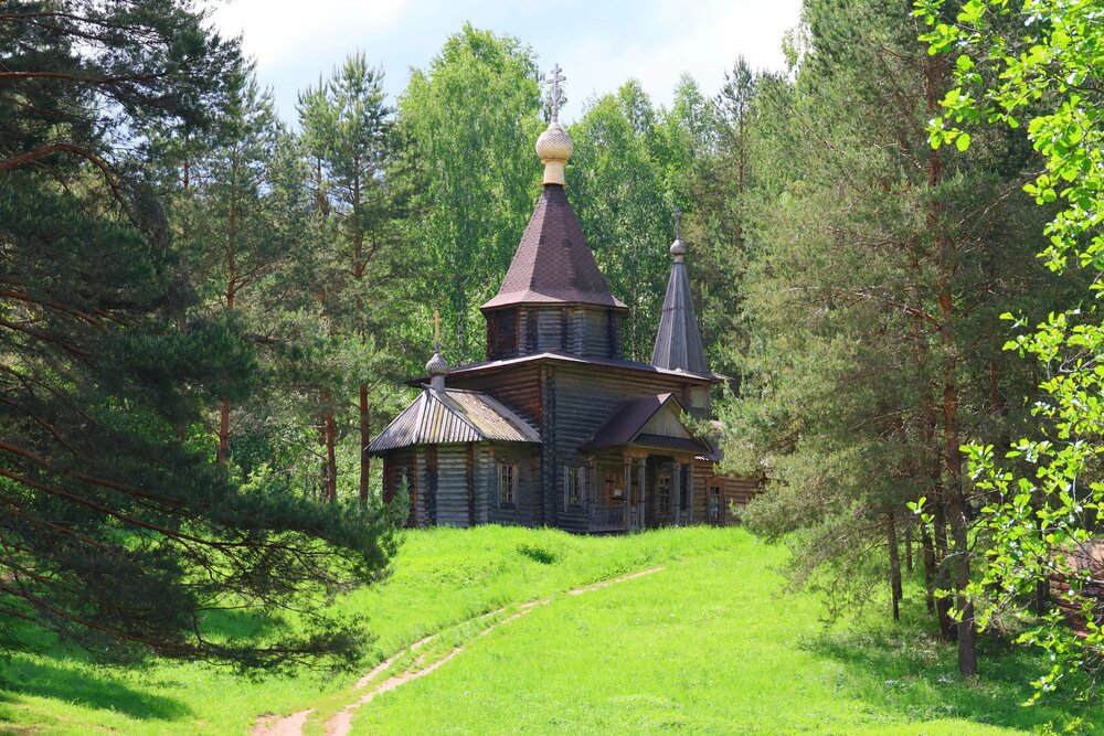 Храм