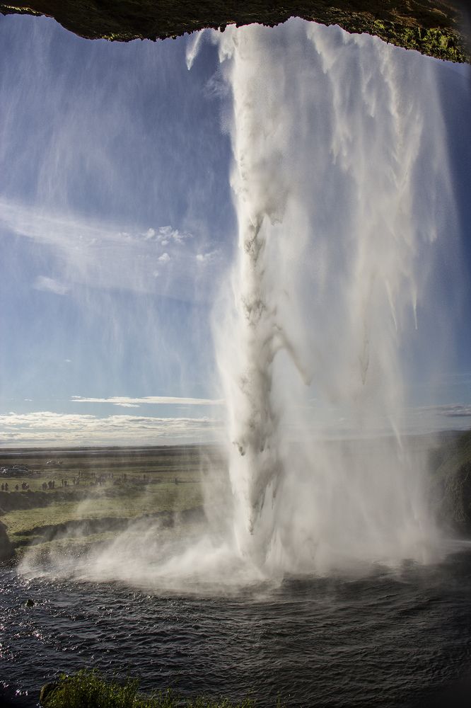Водопад Seljalandsfoss