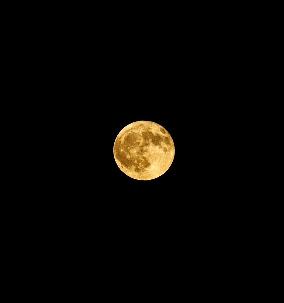 Photograph by Amir Negaresh