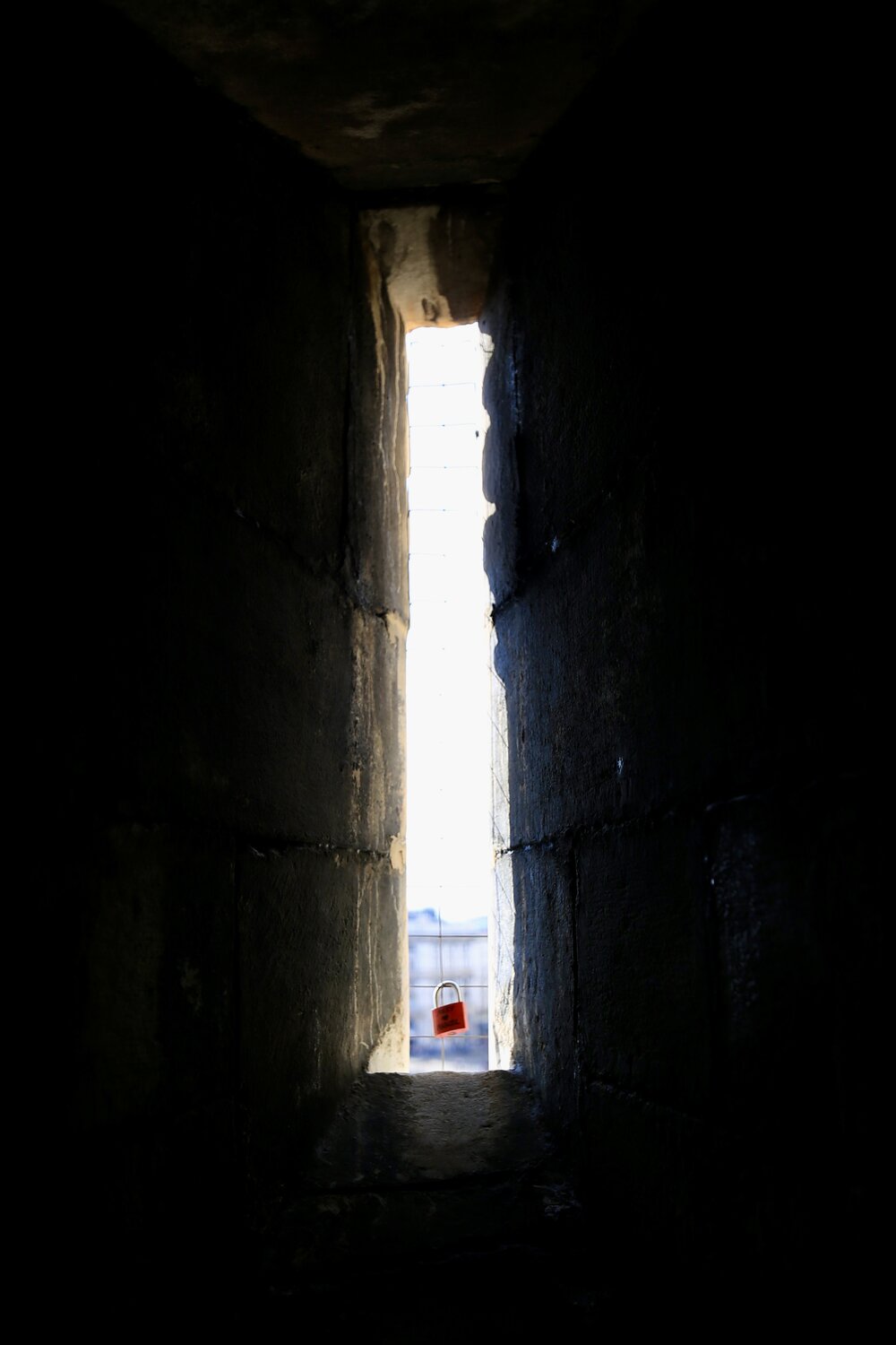 Whisper in the Aperture