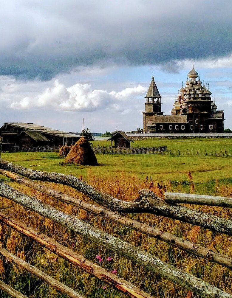 Фотография автора Любовь Филиппова