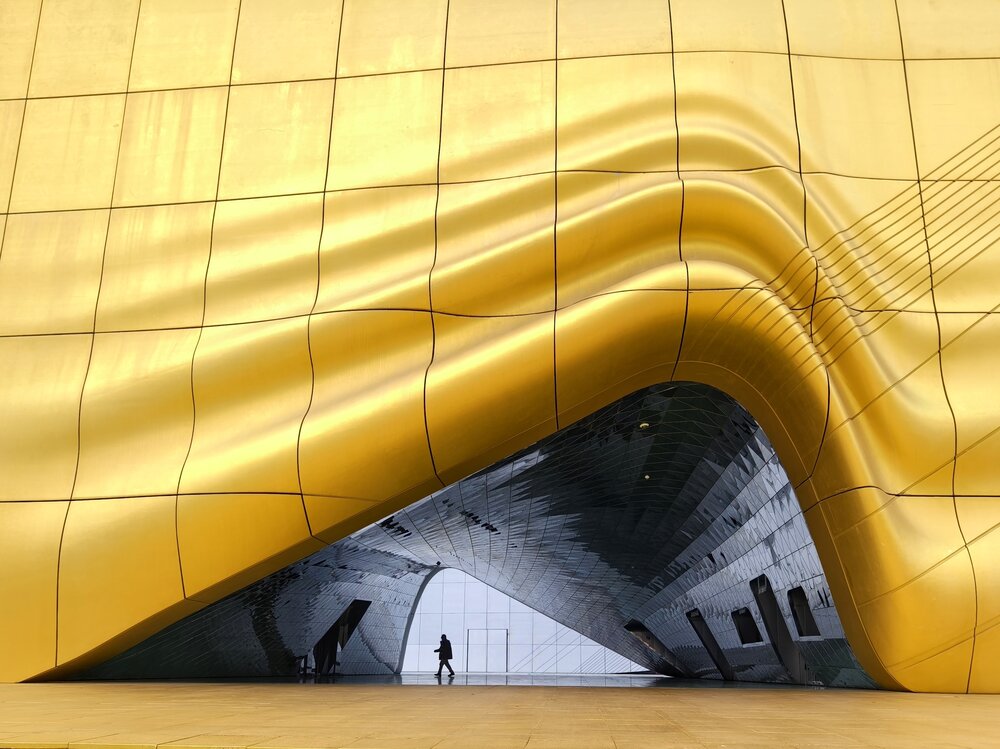 Wrinkled Entrance to Spacetime
