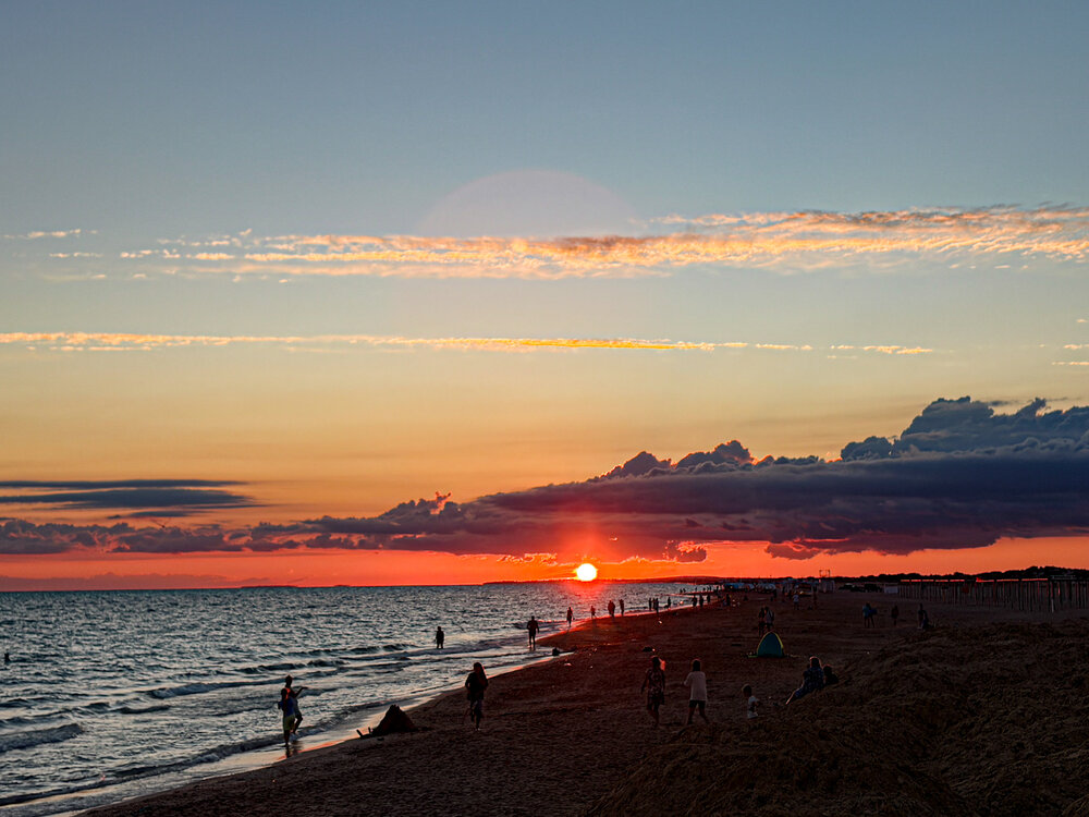 Photo #13844358
